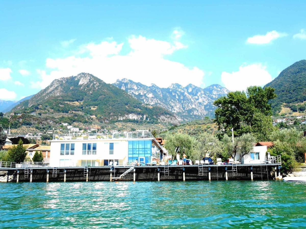 Direttamente Al Lago Apartments Marone Kültér fotó